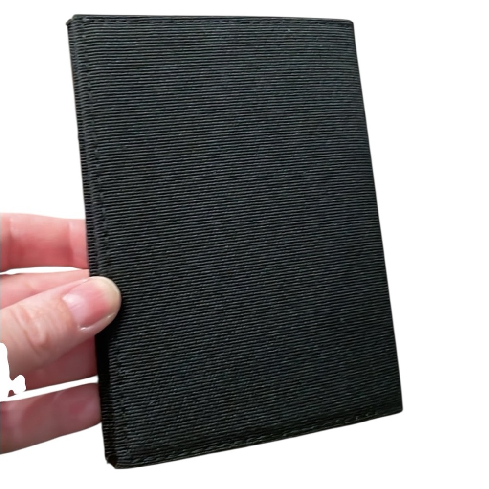Burberry Passport Holder NWT‎ - Picture 7 of 13